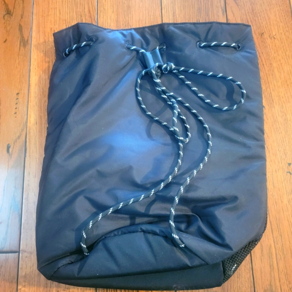 Pink drawstring bag. Nwot